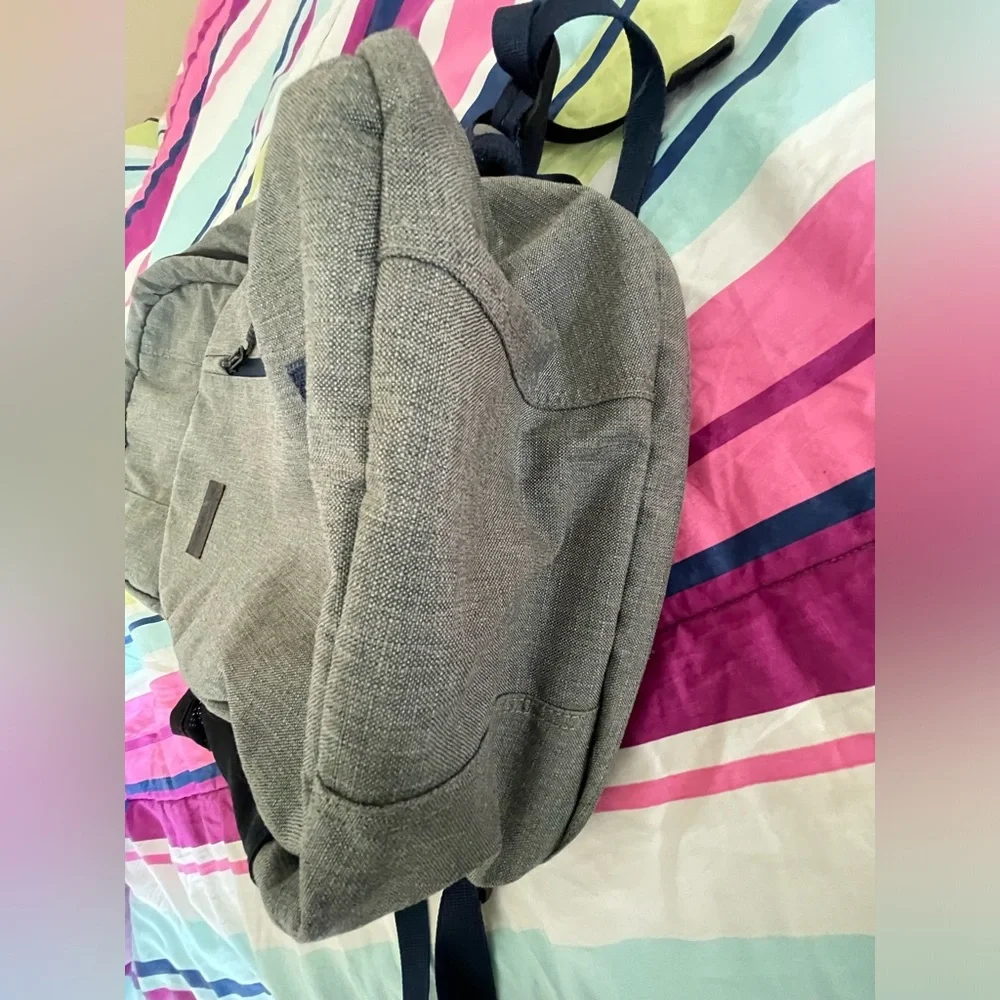 Timbuk2 Heather Gray Everyday Backpack with Navy Accents